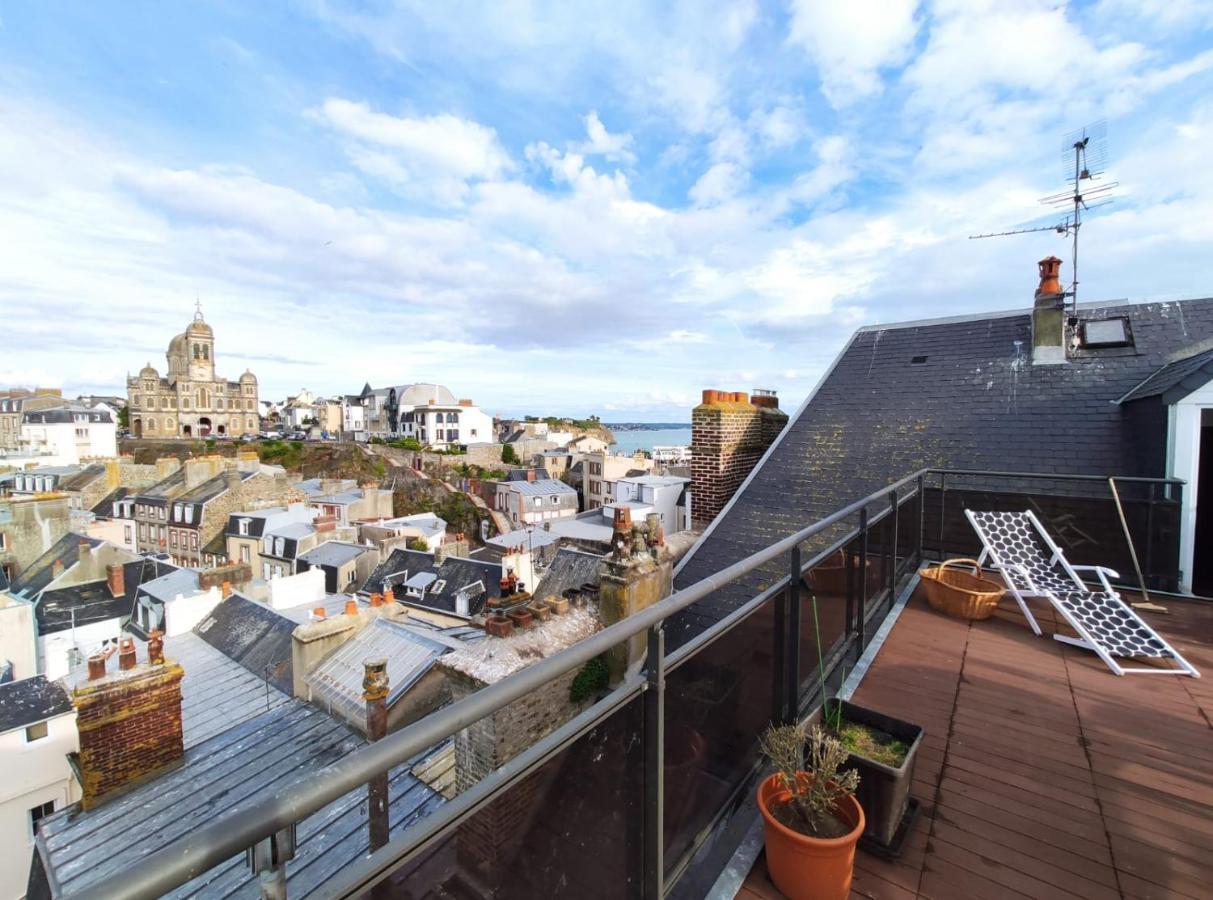 Le Balcon Des Vents Leilighet Granville Eksteriør bilde